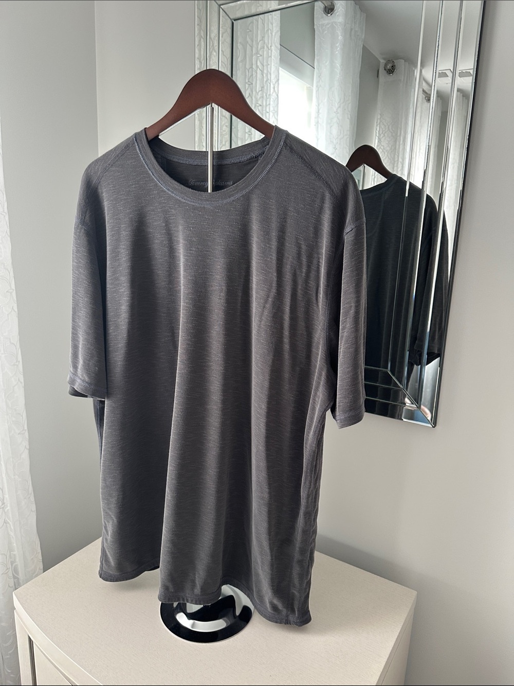 Tommy Bahama Gray Short Sleeve Crew Neck Tee